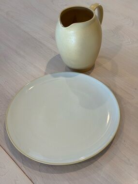 Noritake Colorwave Stoneware accessories set.